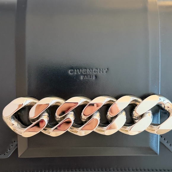 Givenchy Leather Chain Link Bag - Picture 13 of 14